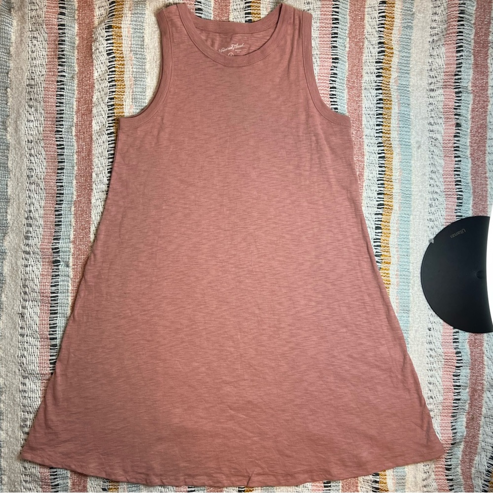 Target Universal Thread Women’s Medium Pink Sleeveless Mid-Length Dress